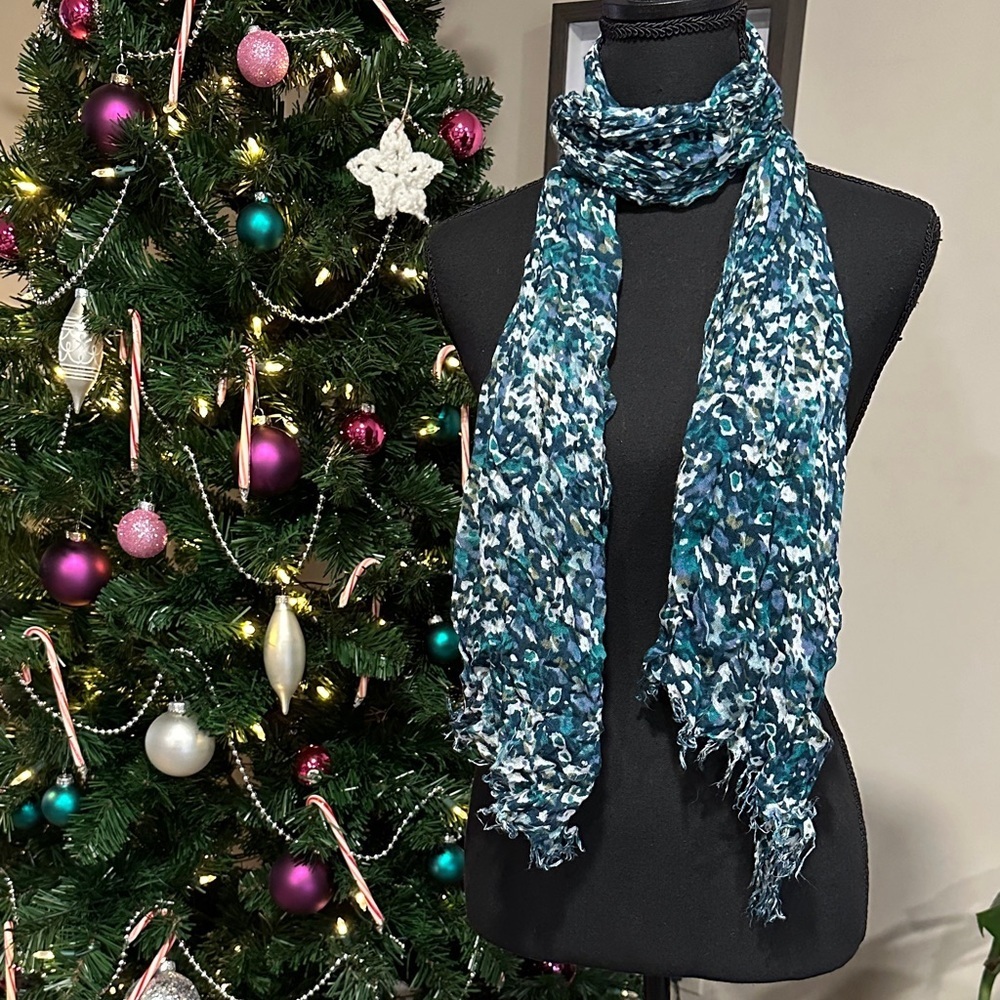 *ELEGIANA* Shades of Blue Watercolor Floral Fashion Scarf